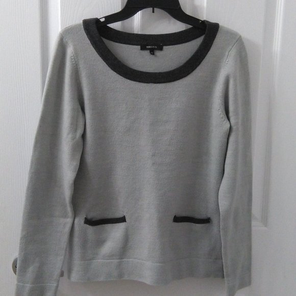 RW & Co Grey Contrast Trim Sweater w. Pockets - Picture 1 of 7
